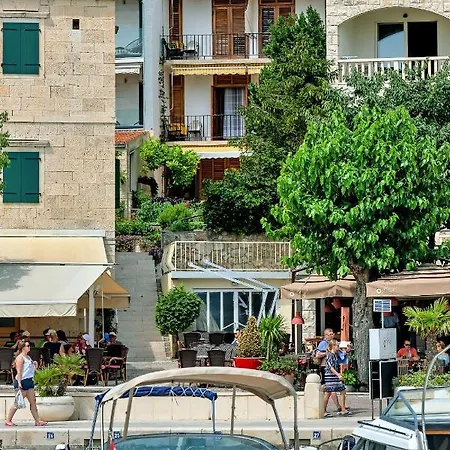 B&B Haus Anne 브렐라