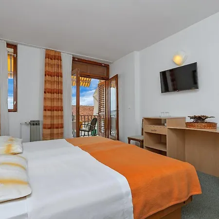 Haus Anne Bed & Breakfast *