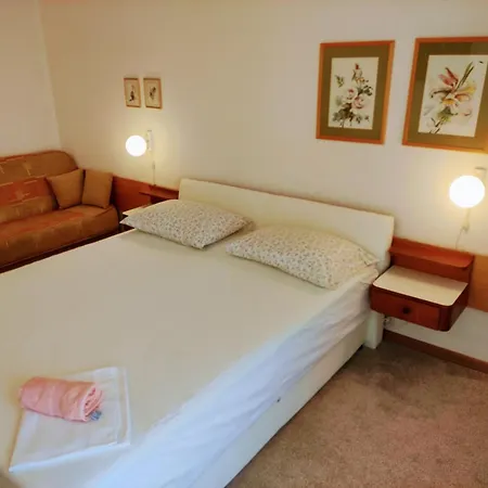 Haus Anne Bed & Breakfast